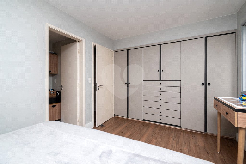 Apartamento à venda com 3 quartos, sendo 1 suíte, em Vila Madalena, São Paulo, SP