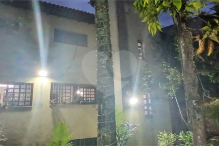 Sobrado à venda com 3 suítes em Nova Petrópolis, São Bernardo do Campo, SP