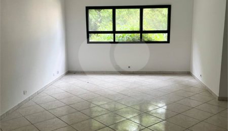 Sala para alugar em Vila Romanópolis, Ferraz de Vasconcelos, SP