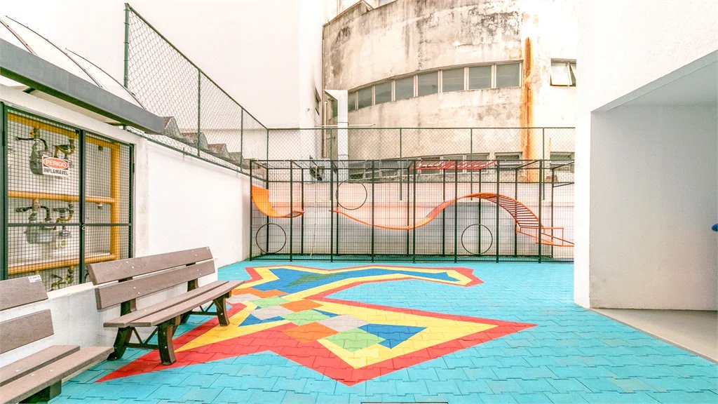 Apartamento à venda com 3 quartos, sendo 2 suítes, em Pinheiros, São Paulo, SP