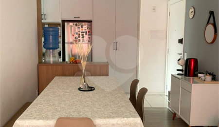 Apartamento à venda com 3 quartos, sendo 1 suíte,  em Santo Amaro, São Paulo, SP