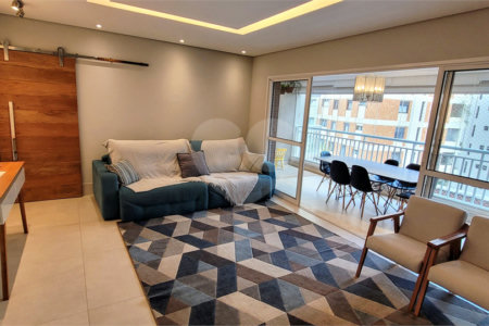 Apartamento à venda com 3 quartos, sendo 1 suíte, no Centro, São Bernardo do Campo, SP