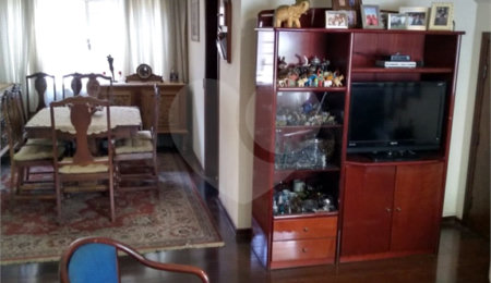 Casa à venda com 4 quartos, sendo 1 suíte,  em Alto da Lapa, São Paulo, SP