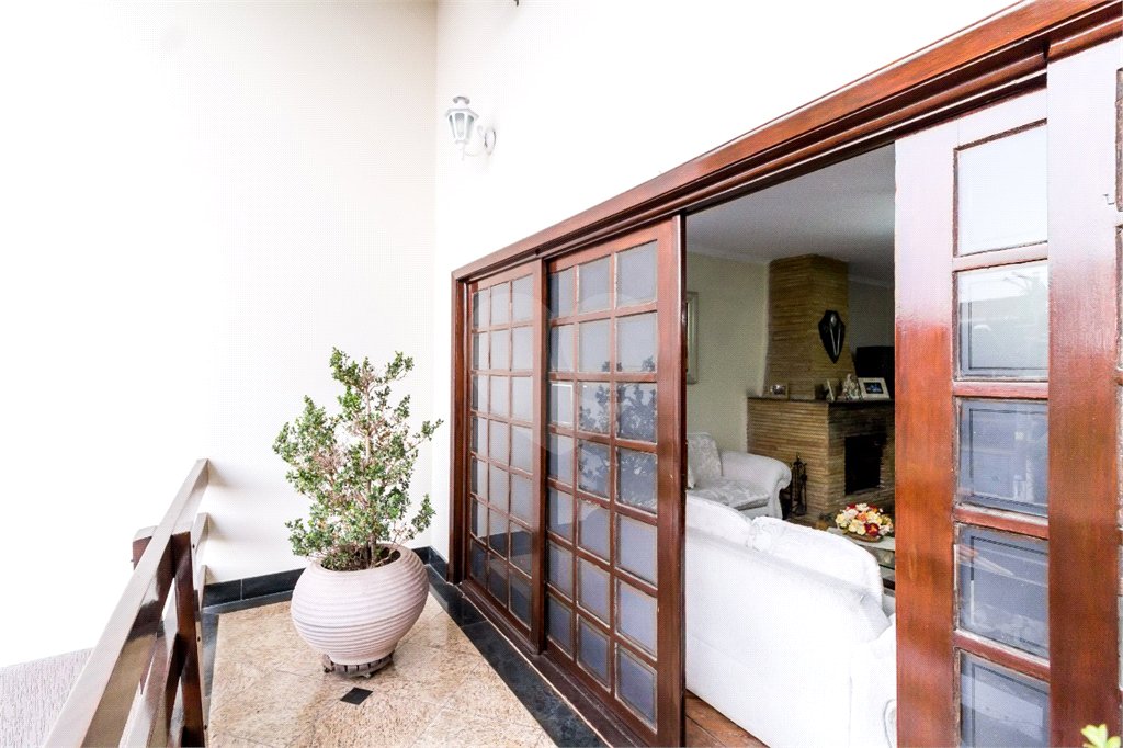 Casa à venda ou para alugar com 5 quartos, sendo 3 suítes, em Independência, São Bernardo do Campo, SP