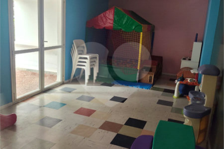 Apartamento à venda com 3 quartos, sendo 1 suíte, em Indianópolis, São Paulo, SP