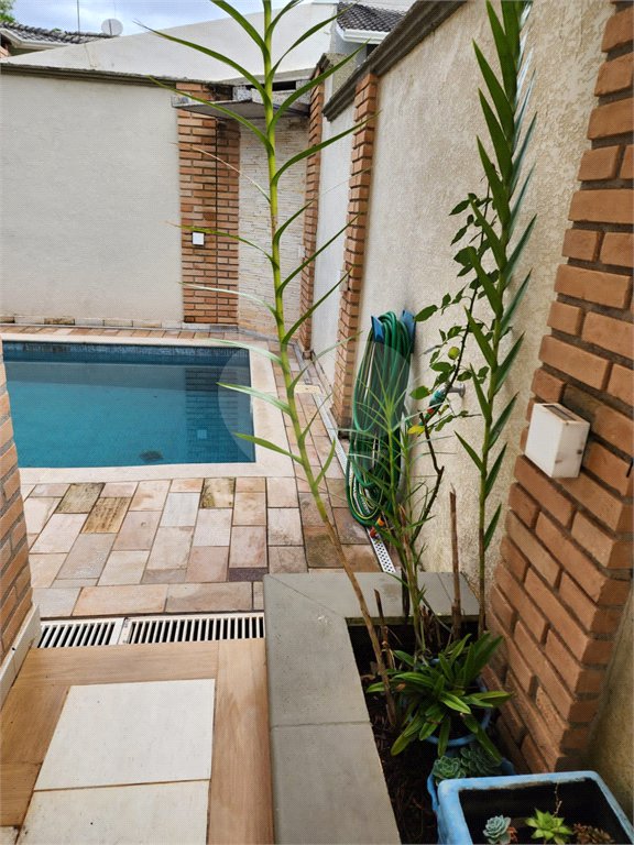 Casa à venda com 4 suítes no condomínio Pedra Grande, Atibaia - SP