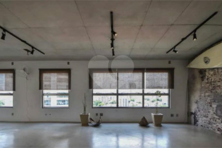 Apartamento à venda com 1 suíte em Jardim das Acácias, São Paulo, SP
