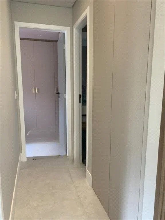 Apartamento à venda com 3 quartos, sendo 1 suíte, em Cidade São Francisco, São Paulo, SP