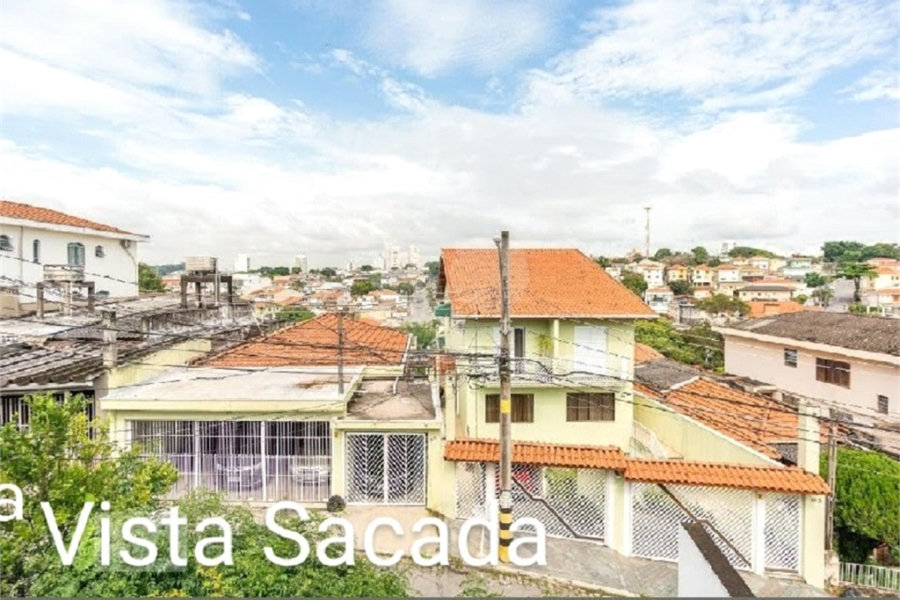 Sobrado à venda com 3 quartos, sendo 1 suíte, em Parque São Domingos, São Paulo, SP