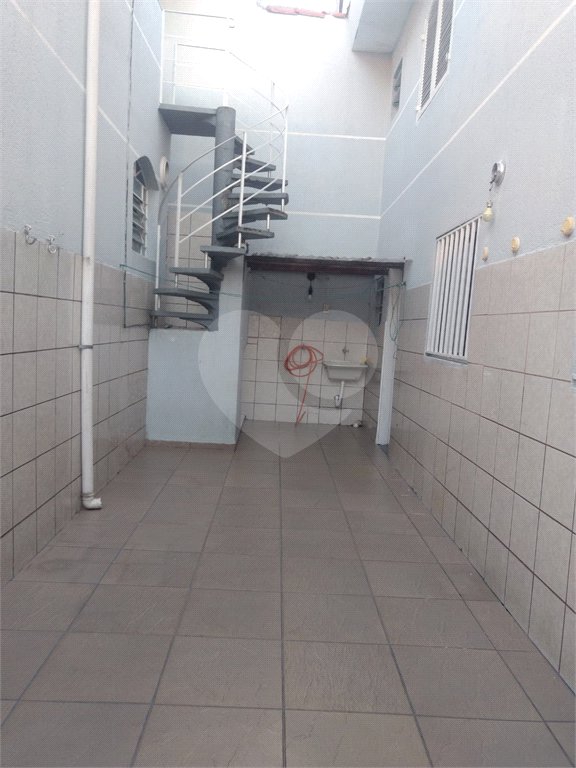 Casa à venda com 5 quartos, sendo 1 suíte, em Vila Medeiros, São Paulo, SP