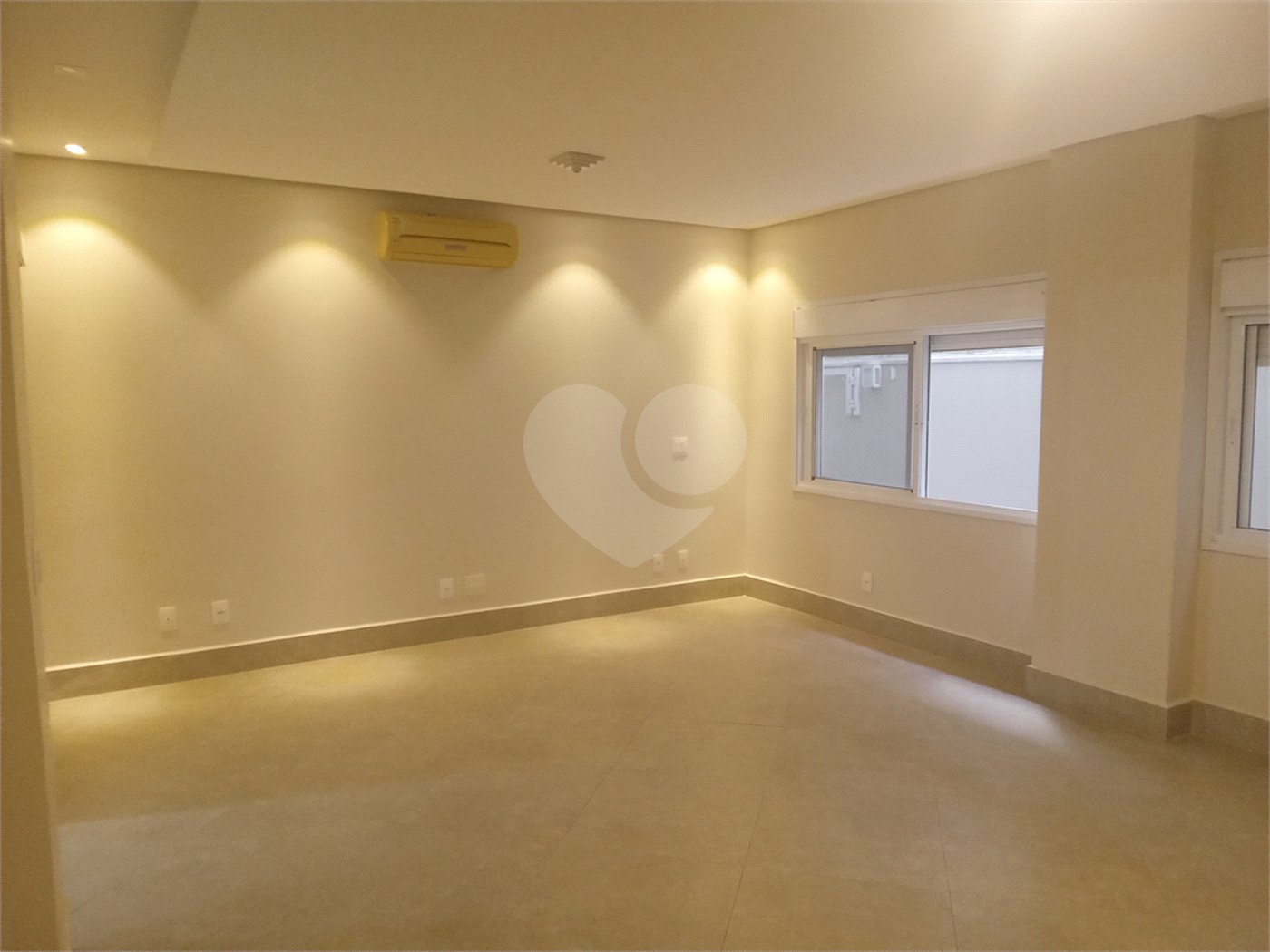 Casa à venda com 4 suítes no condomínio Lago da Boa Vista, Sorocaba - SP