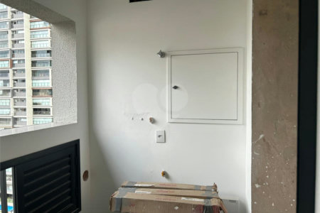 Apartamento à venda com 2 suítes em Cerqueira César, São Paulo, SP