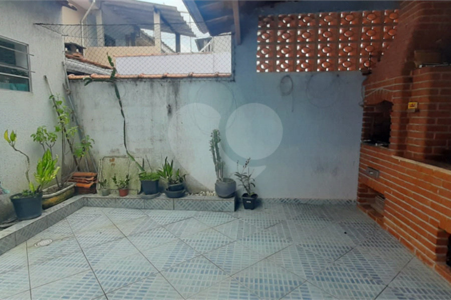 Sobrado à venda com 4 quartos, sendo 1 suíte,  em Tremembé, São Paulo, SP