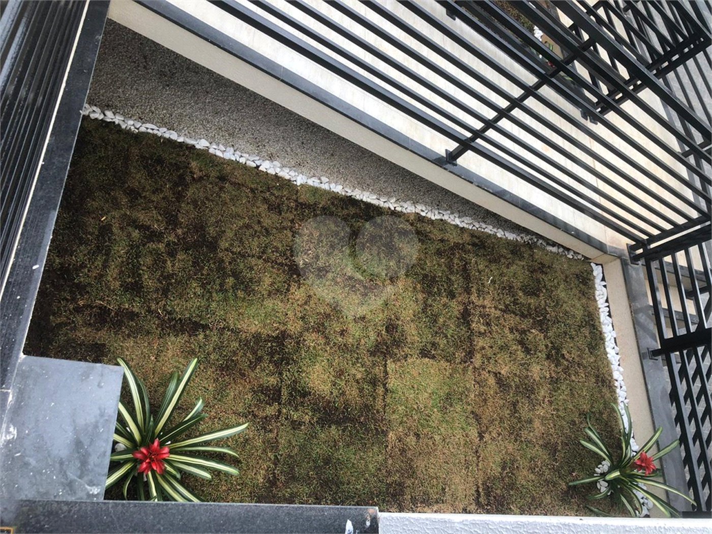 Casa à venda com 3 quartos, sendo 1 suíte, no condomínio Cond Batinga, São Paulo - SP