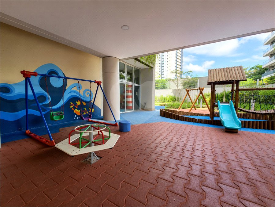 Apartamento à venda com 4 quartos, sendo 3 suítes, em Chácara Santo Antônio (zona Sul), São Paulo, SP
