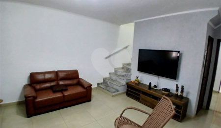 Sobrado à venda com 3 quartos, sendo 1 suíte, em Tremembé, São Paulo, SP