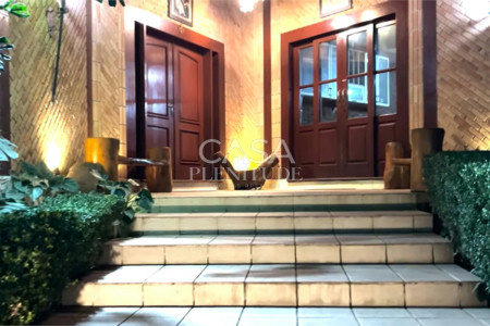 Casa à venda com 23 quartos, sendo 8 suítes,  em Taiaçupeba, Mogi das Cruzes, SP