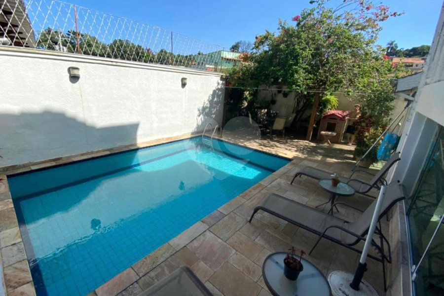 Casa à venda com 4 suítes no condomínio Maison Montparnasse, São Paulo - SP