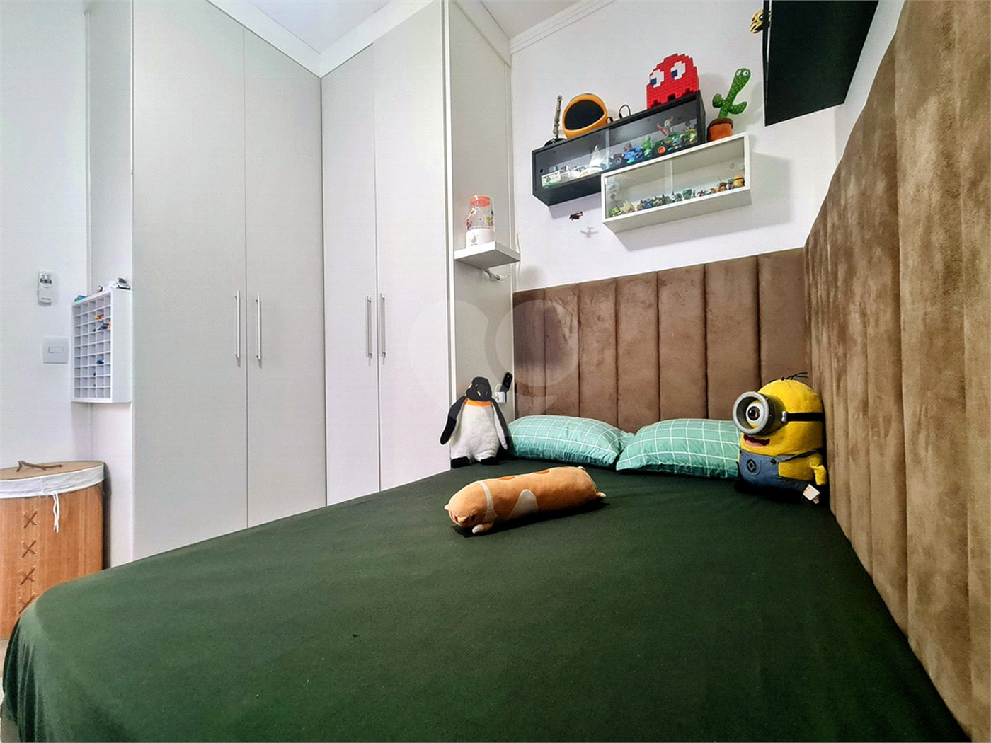Casa à venda com 3 quartos, sendo 1 suíte, no condomínio Horto Florestal Iii, Sorocaba - SP