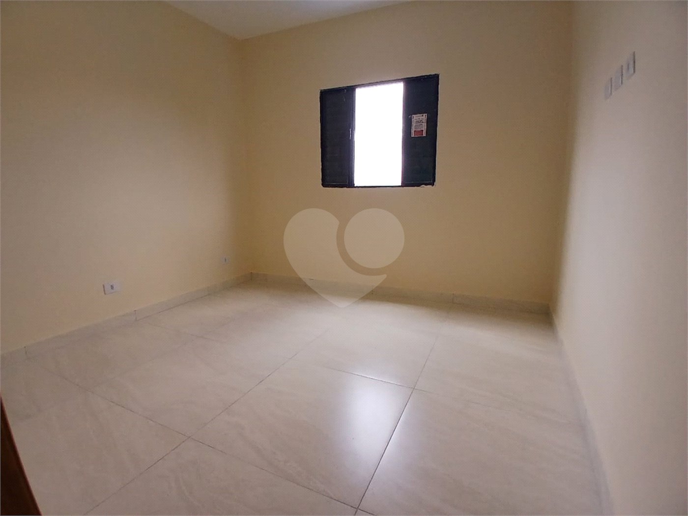 Casa à venda com 2 quartos, sendo 1 suíte, em Jardim Imperial, Atibaia, SP