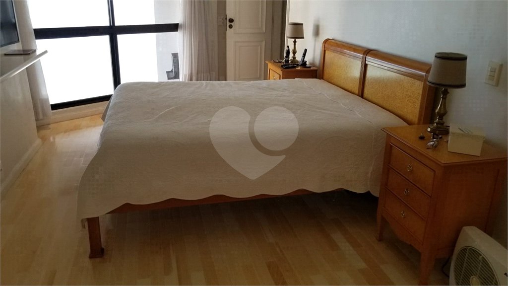 Apartamento à venda com 4 quartos, sendo 2 suítes, em Barra da Tijuca, Rio de Janeiro, RJ