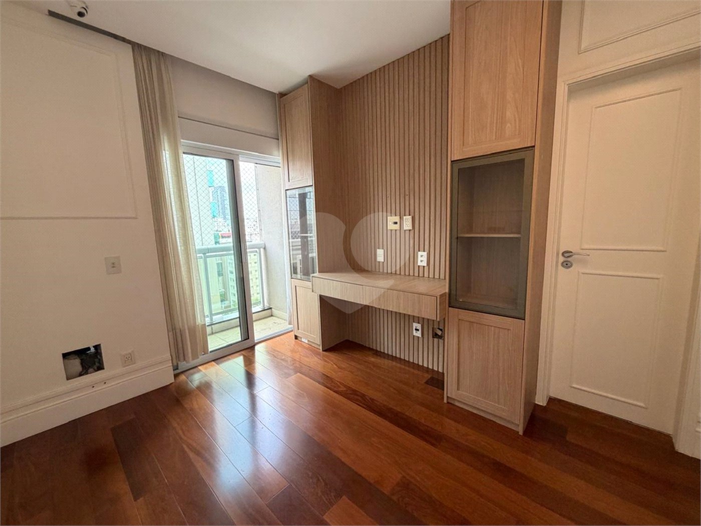 Apartamento à venda com 4 quartos, sendo 3 suítes, em Itaim Bibi, São Paulo, SP