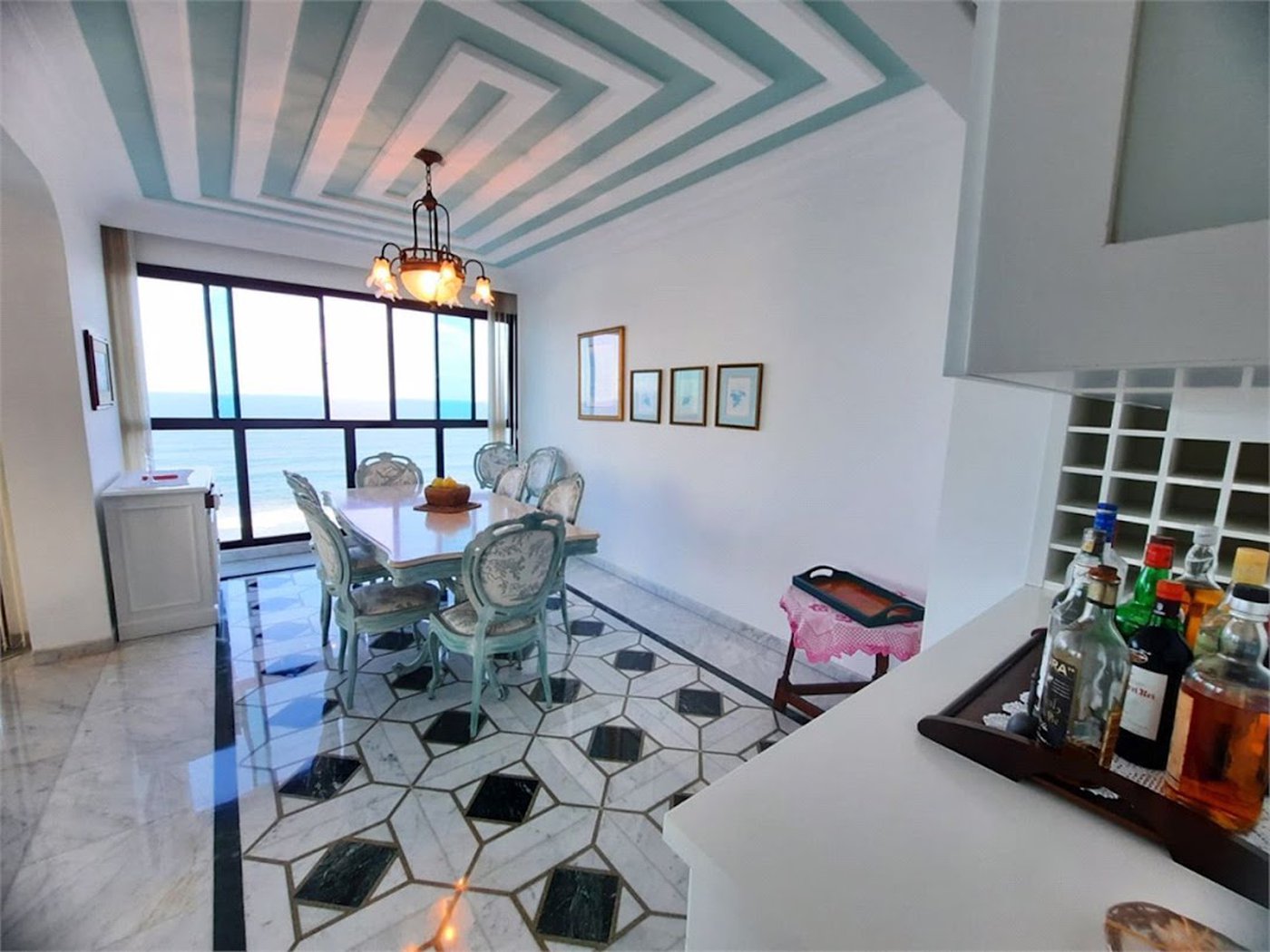 Apartamento com 3 dormitórios à venda, 179 m² por R$ 3.800.000,00 - Pitangueiras - Guarujá/SP