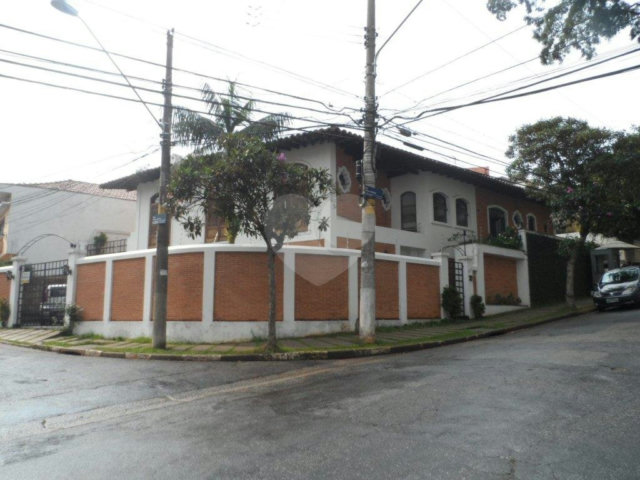Casa Térrea à venda com 3 suítes em Jardim Franca, São Paulo, SP