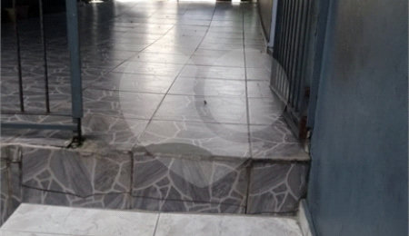 Casa à venda com 3 quartos em Vila Medeiros, São Paulo, SP