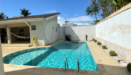 Casa à venda com 4 suítes no condomínio Aruã Lagos, Mogi das Cruzes - SP