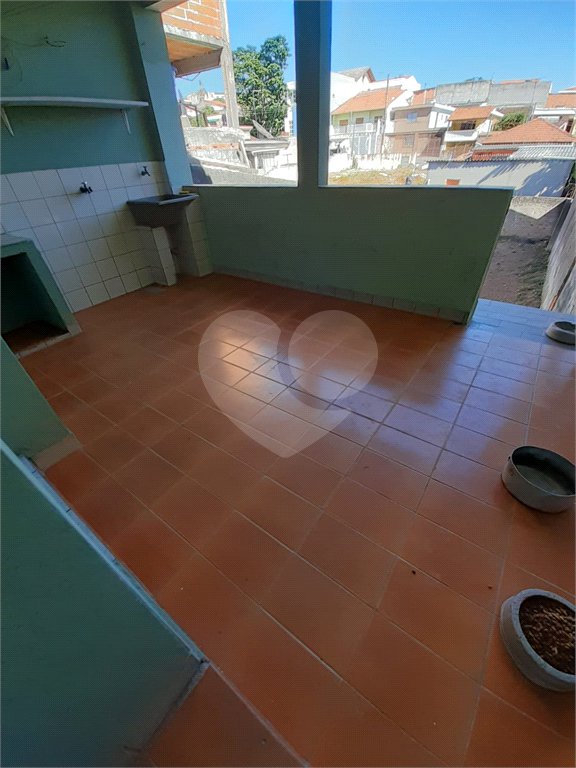 Sobrado à venda com 4 quartos em Vila Correa, Ferraz de Vasconcelos, SP
