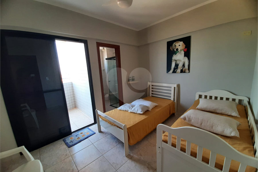 Apartamento à venda com 2 quartos, sendo 1 suíte, em Vera Cruz, Mongaguá, SP