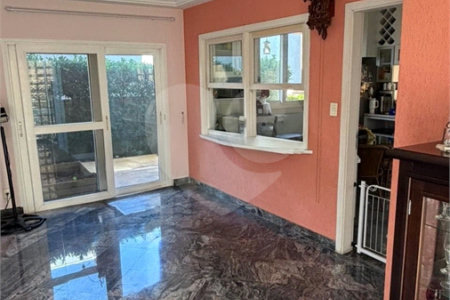 Casa à venda com 4 quartos, sendo 2 suítes, no condomínio Milennium, Valinhos - SP