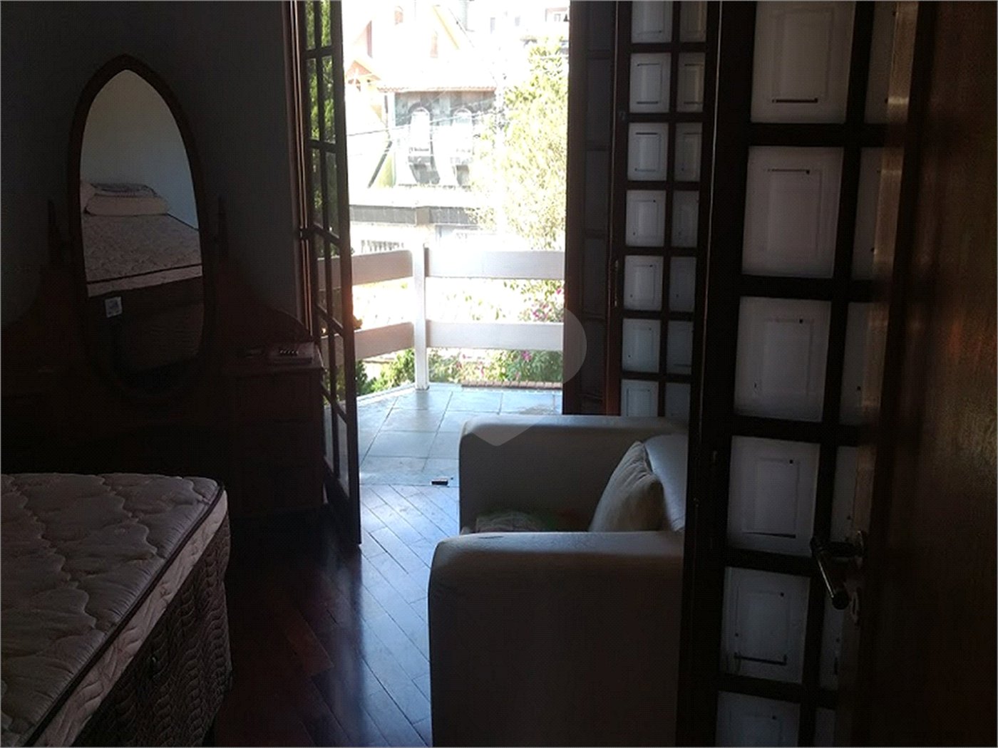 Sobrado à venda com 4 quartos, sendo 2 suítes, em Tremembé, São Paulo, SP