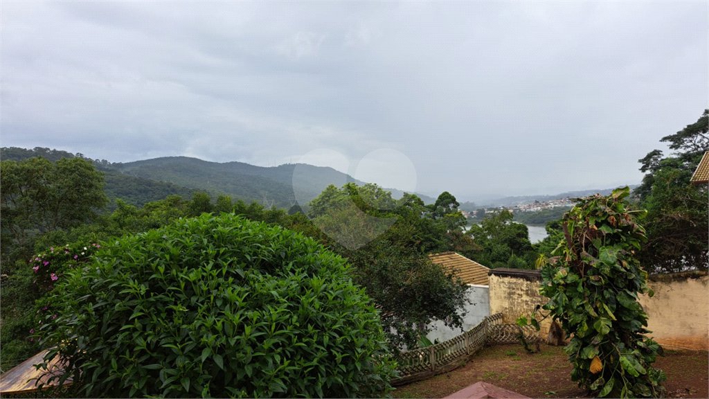 Casa à venda com 5 quartos, sendo 2 suítes, em Rancho Grande, Mairiporã, SP