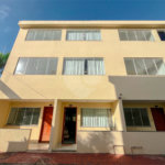 Casa à venda com 4 quartos, sendo 1 suíte, no condomínio Imperial Santa Cruz, Rio de Janeiro - RJ
