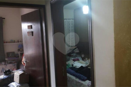 Apartamento à venda com 2 quartos em Vila Erna, São Paulo, SP