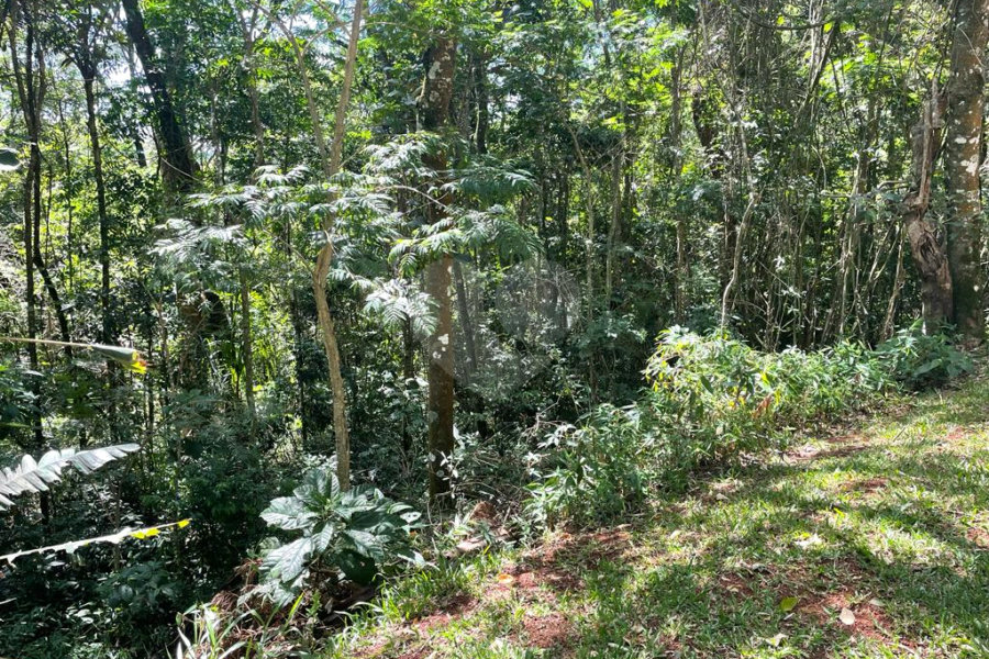 Terreno à venda no condomínio Cantareira, Mairiporã - SP