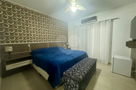Casa à venda com 3 quartos, sendo 1 suíte,  no condomínio Lago da Serra, Araçoiaba da Serra - SP