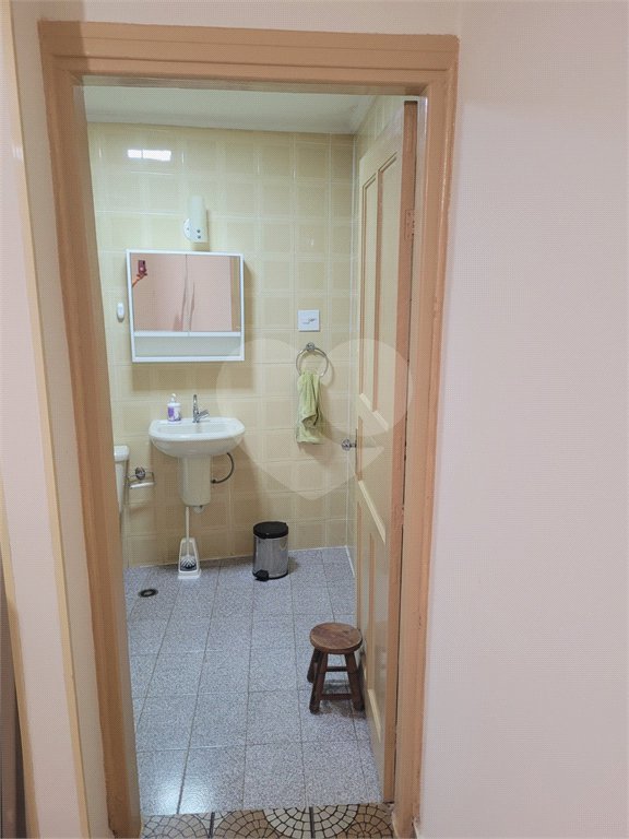 Sobrado à venda ou para alugar com 4 quartos, sendo 1 suíte, em Vila Gustavo, São Paulo, SP