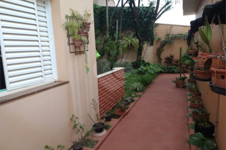 Casa à venda com 3 quartos, sendo 1 suíte, em Chácara São João, São Carlos, SP