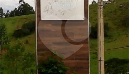 Terreno à venda no Centro, Bom Jesus dos Perdões, SP
