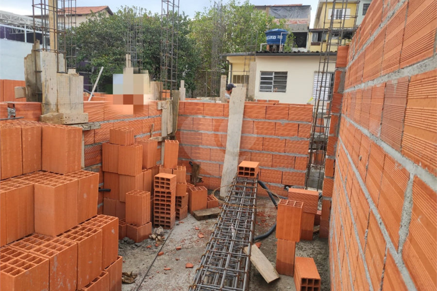 Casa para alugar com 1 quarto no condomínio Residencial Nivi, São Paulo - SP