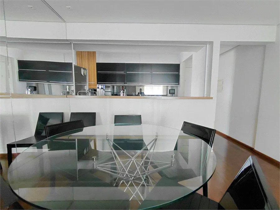 Apartamento à venda com 3 quartos, sendo 1 suíte,  em Vila Romana, São Paulo, SP