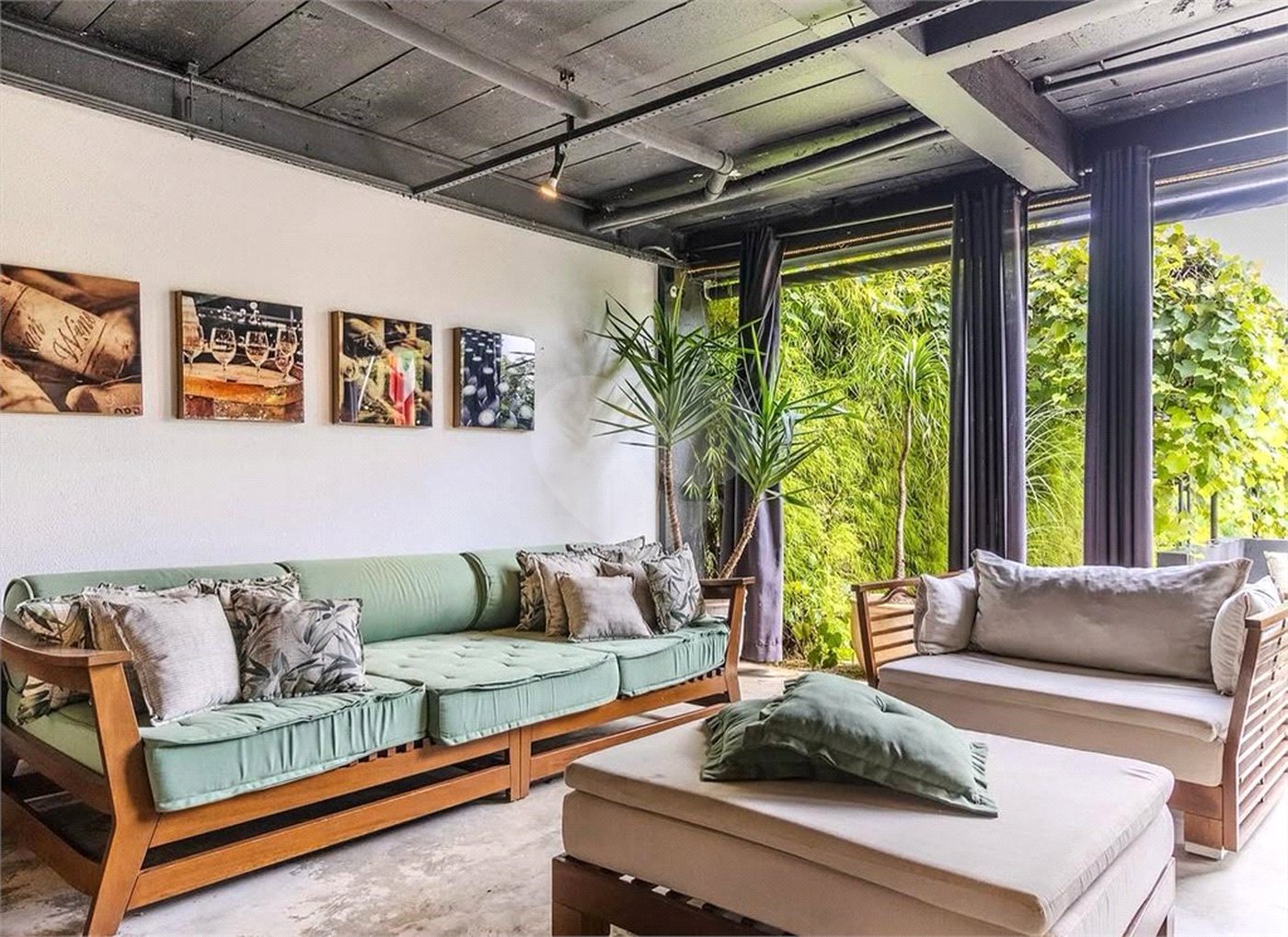 Casa à venda com 4 suítes no condomínio Fazenda Imperial, Sorocaba - SP