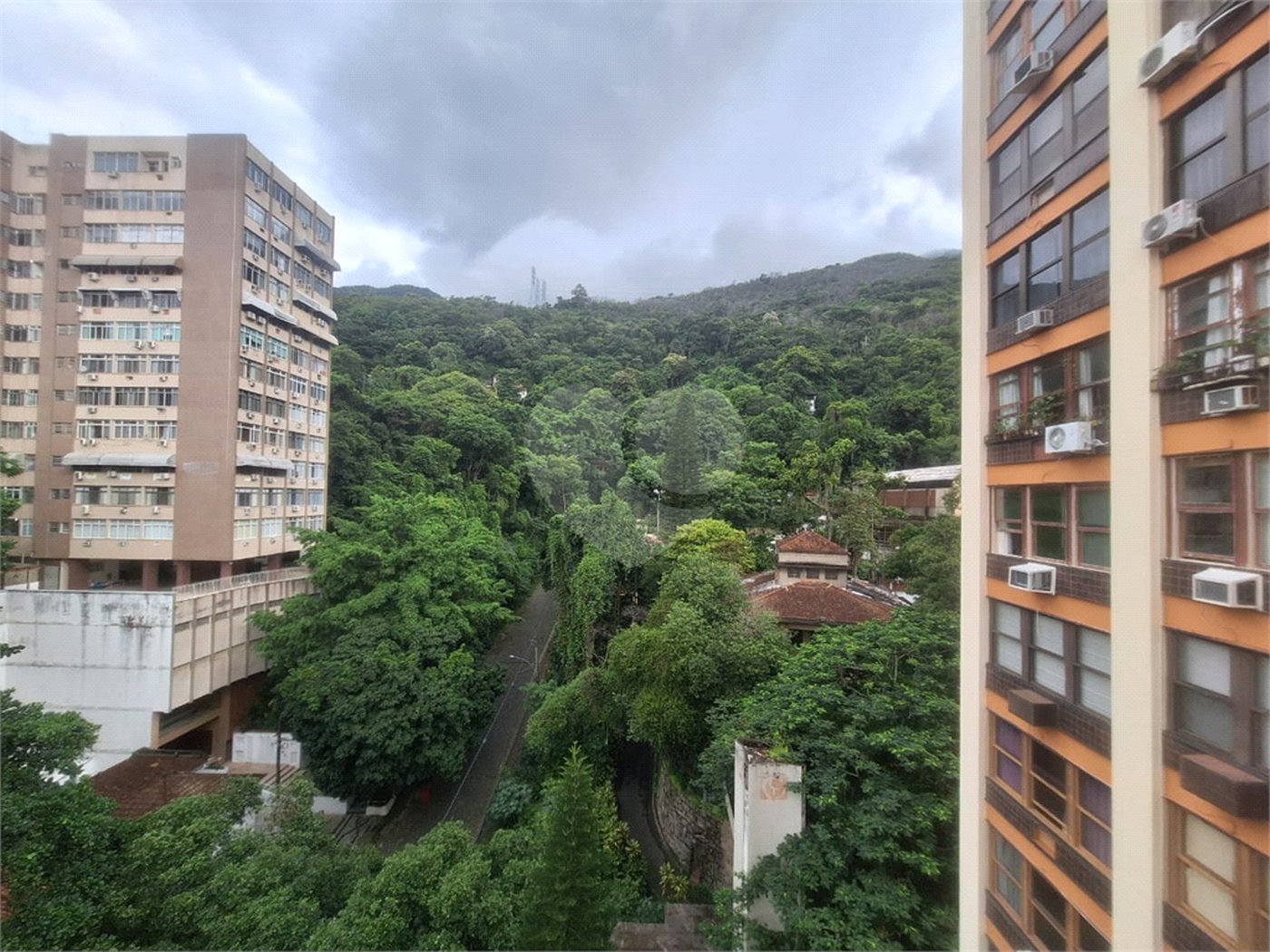 Apartamento à venda com 2 quartos, sendo 1 suíte,  em Tijuca, Rio de Janeiro, RJ