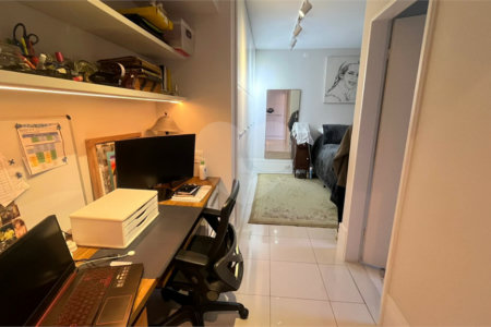 Apartamento à venda com 3 suítes em Vila Suzana, São Paulo, SP