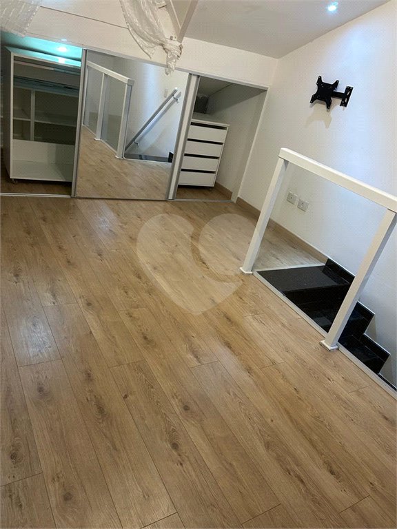Casa à venda ou para alugar com 3 quartos, sendo 2 suítes,  no condomínio Residencial Erika, São Paulo - SP