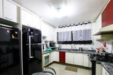 Sobrado à venda com 3 suítes em Vila Mazzei, São Paulo, SP
