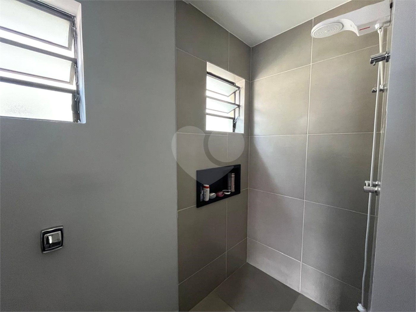 Sobrado à venda com 3 quartos, sendo 1 suíte, em Jardim das Vertentes, São Paulo, SP